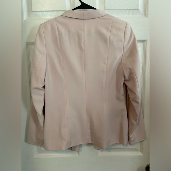 H&M size 8 blush collarless blazer - Picture 3 of 3